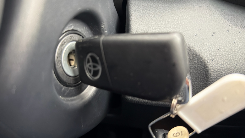 Toyota Yaris 1.5 Hybrid Design 5dr CVT Hybrid Hatchback